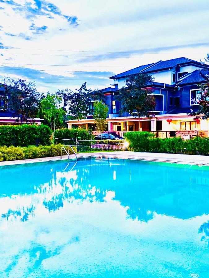 Faizal Madhi Homestay Kuching Exterior foto